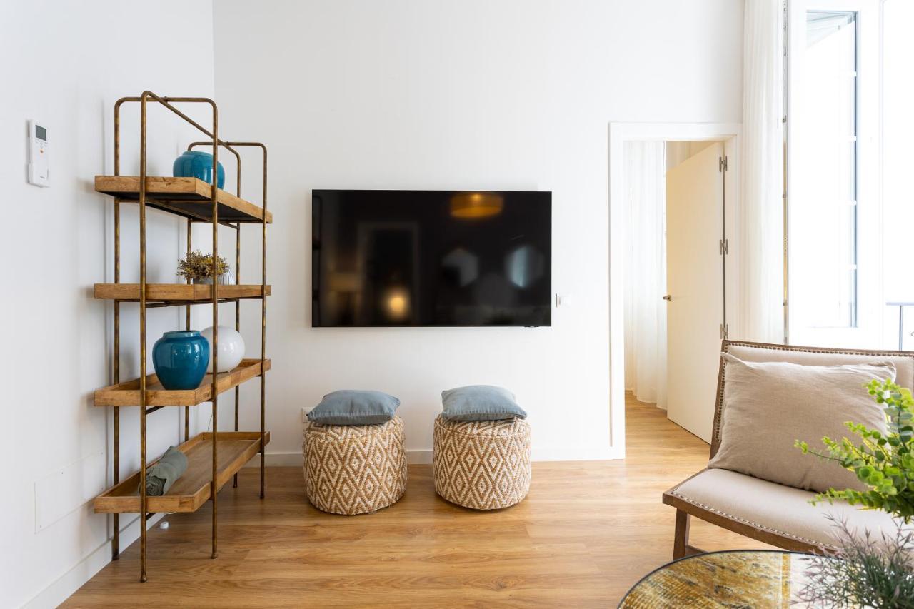 Pleasant Apartment In Malaga Center 2º Exteriör bild