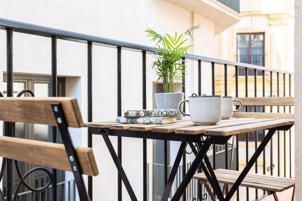 Pleasant Apartment In Malaga Center 2º Exteriör bild